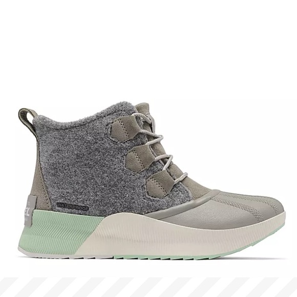 NWT Sorel Out N About lll Classic Women’s Boot - Picture 2 of 6